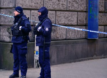 warsaw-poland-29-december-2023-police-patrol-tvp-headquarters-jasna-street